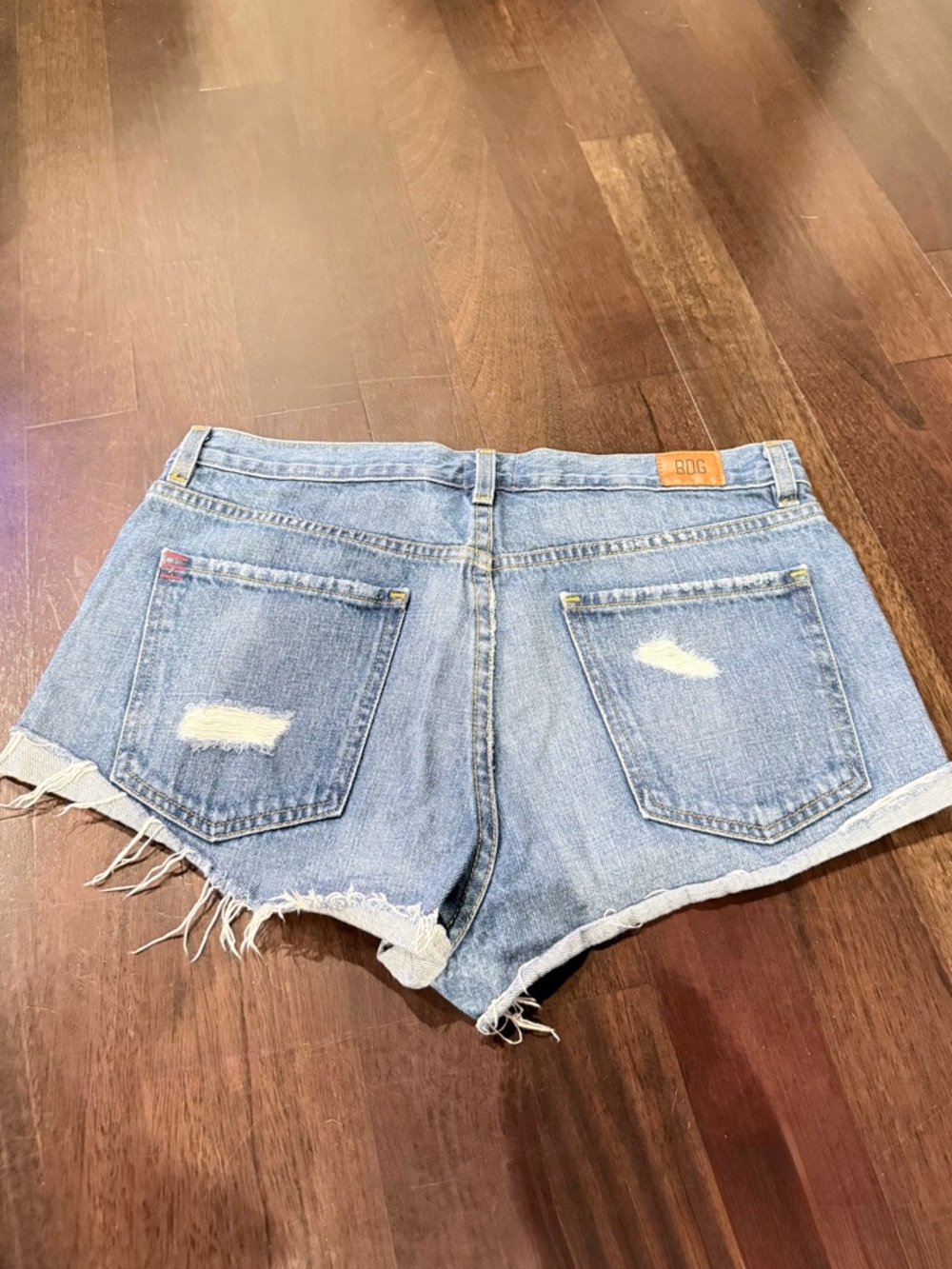 BDG Urban Outfitters Women’s Distressed Denim Jean Boyfriend Low Rise Shorts